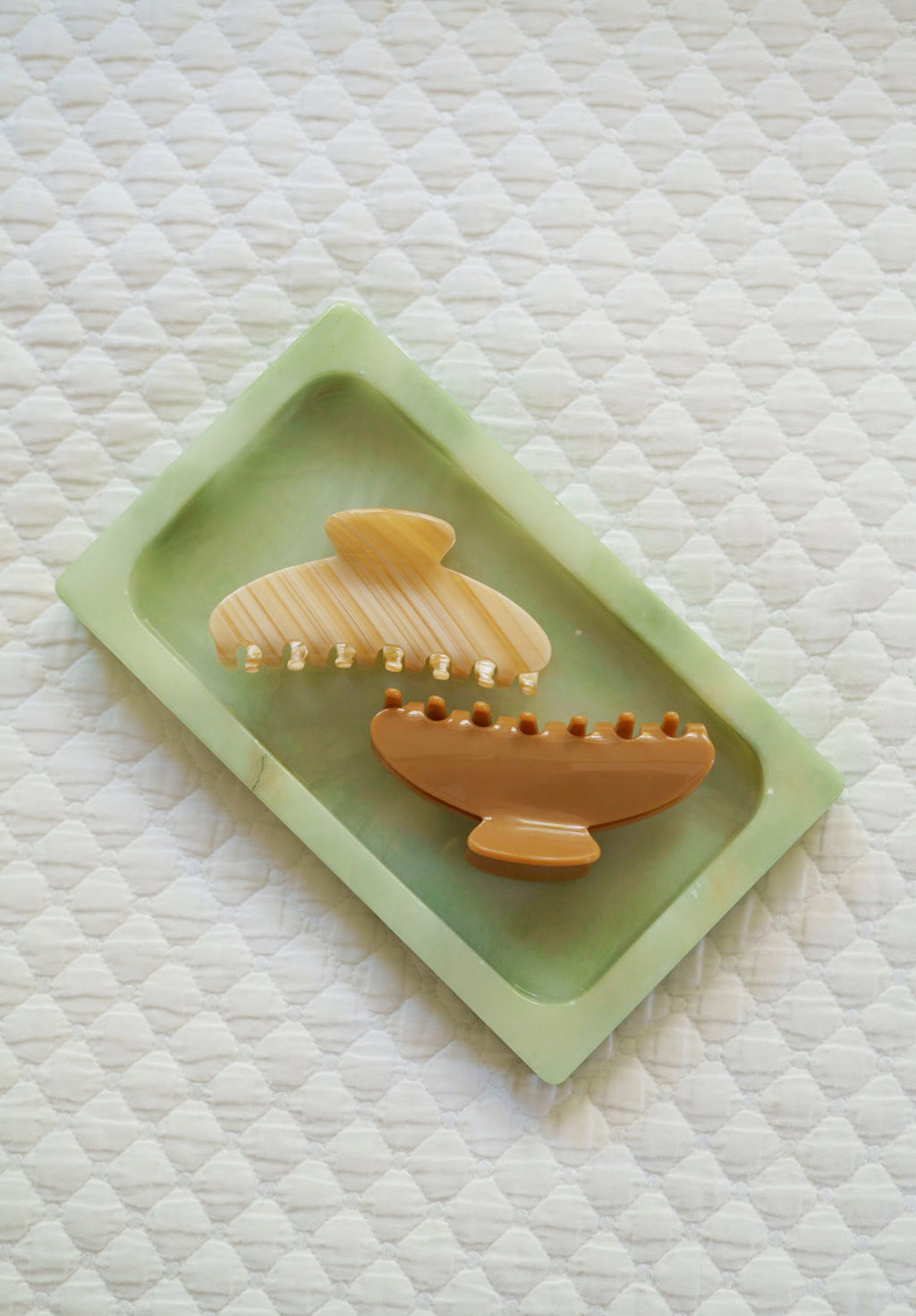 The Boss Clip - Honeybun