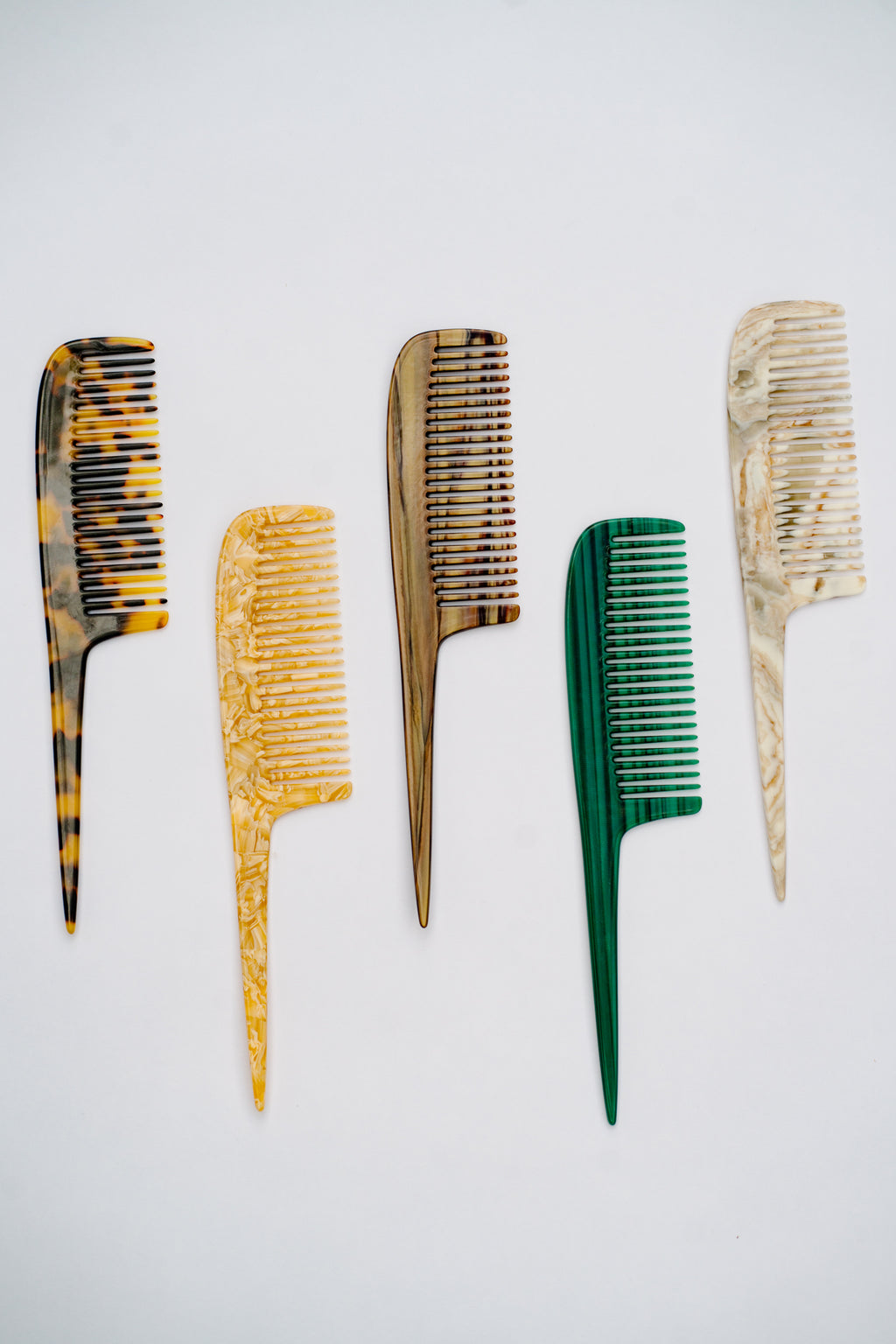 The Tail Comb - Dark Tortoise